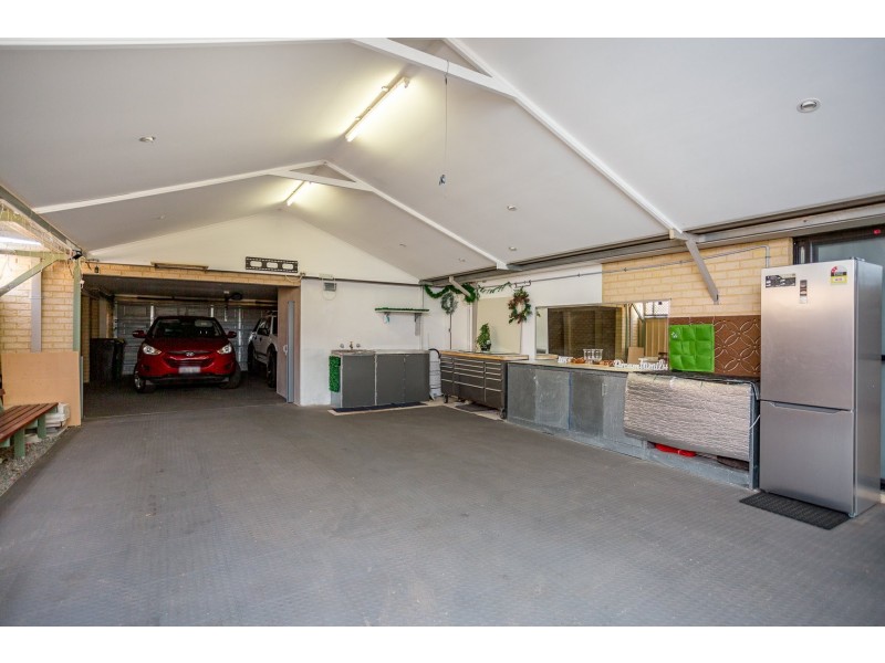 66 Ovens Road, Thornlie WA 6108