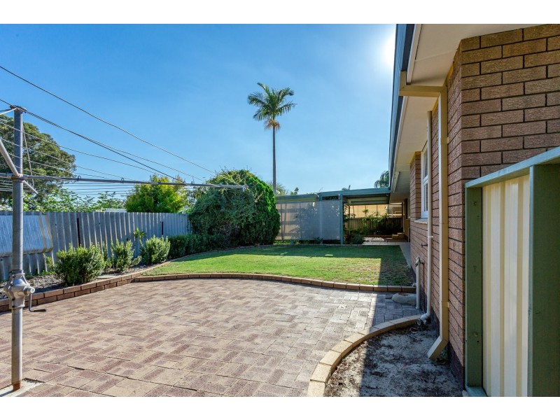 25 Ovens Road, Thornlie WA 6108