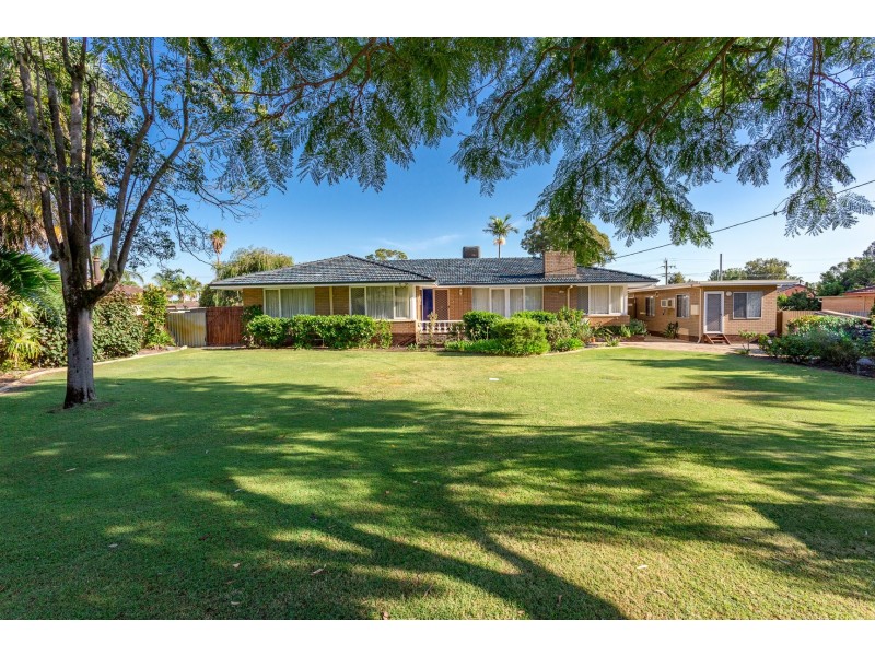 25 Ovens Road, Thornlie WA 6108