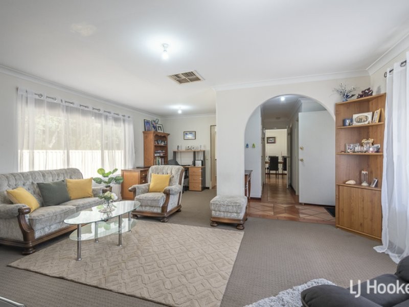 10 Valkyrie Place, Gosnells WA 6110