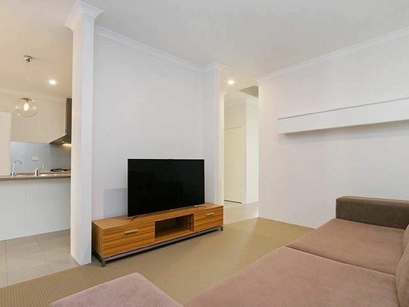 7 Pegus Way, Piara Waters WA 6112