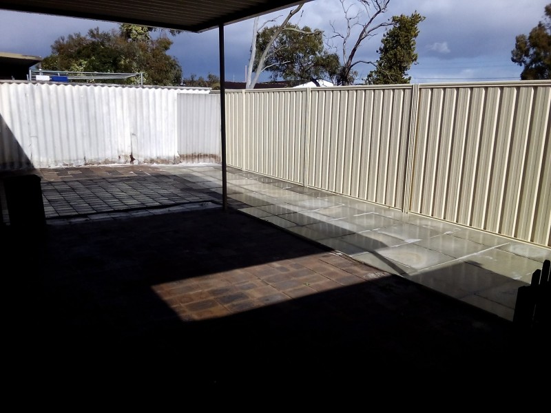 4/5 Colby Way, Thornlie WA 6108