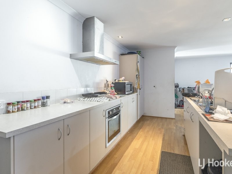 23 Cologne Parkway, Piara Waters WA 6112