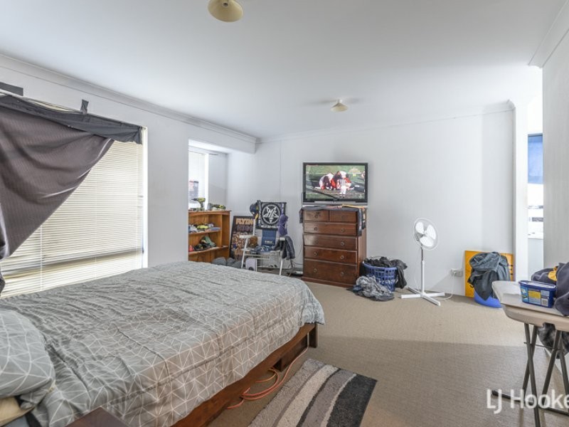 23 Cologne Parkway, Piara Waters WA 6112