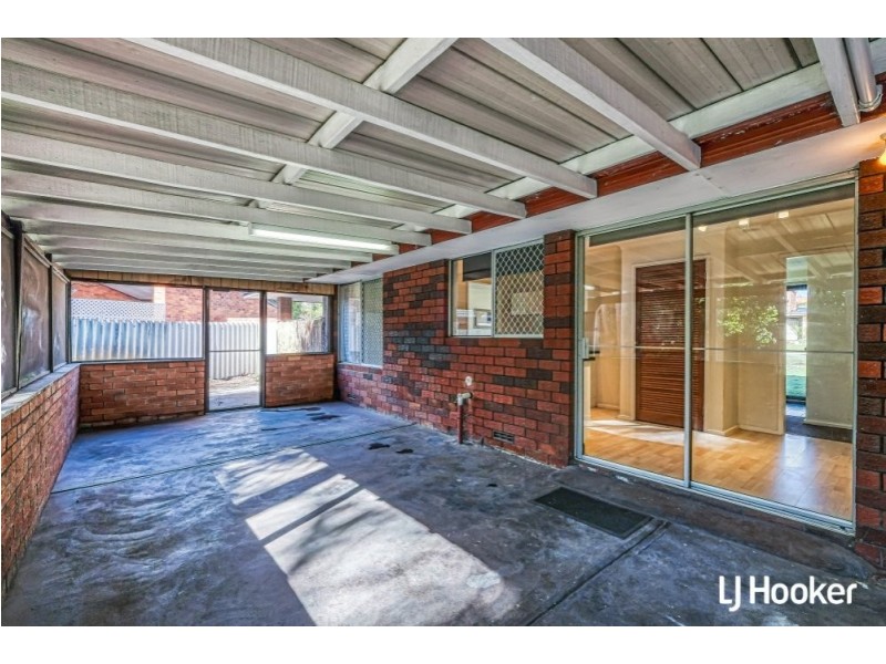 8 McLeish Place, Thornlie WA 6108