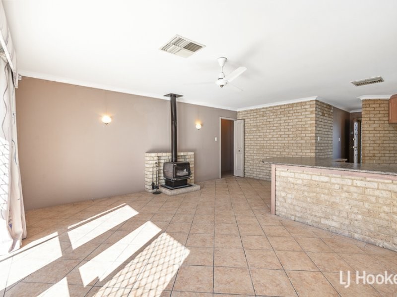 45 Bluegum Road, Thornlie WA 6108