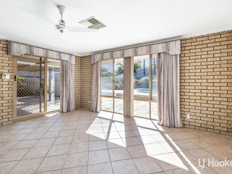 45 Bluegum Road, Thornlie WA 6108