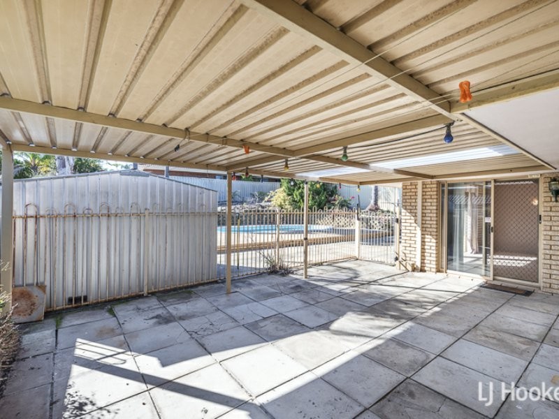 45 Bluegum Road, Thornlie WA 6108