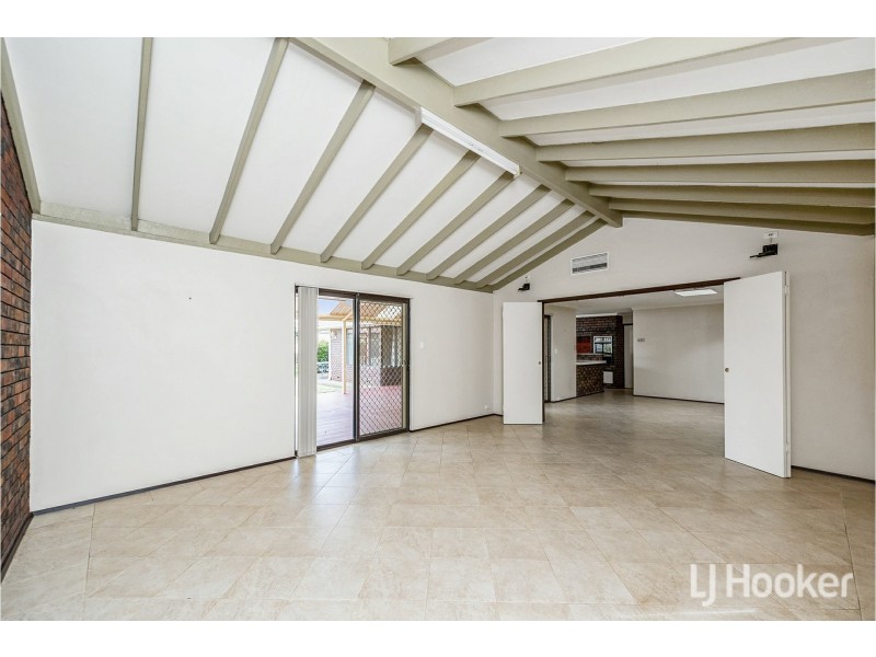 89 Regency Drive, Thornlie WA 6108