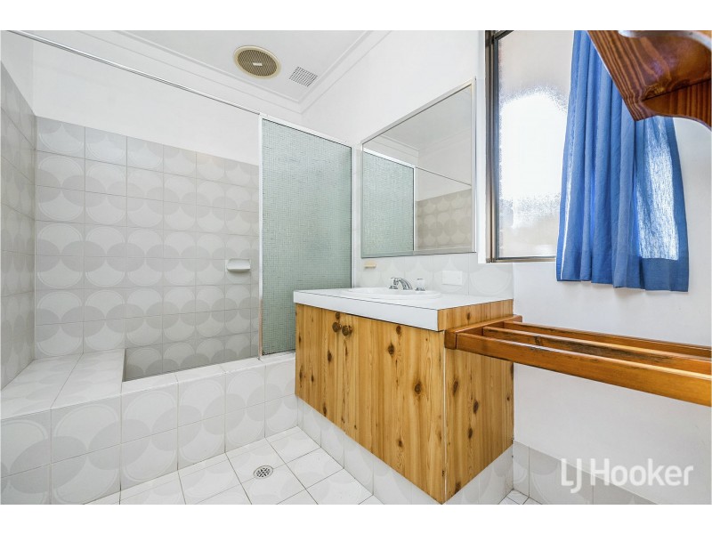 89 Regency Drive, Thornlie WA 6108