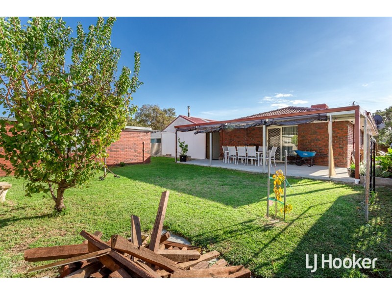 445 Bickley Road, Kenwick WA 6107