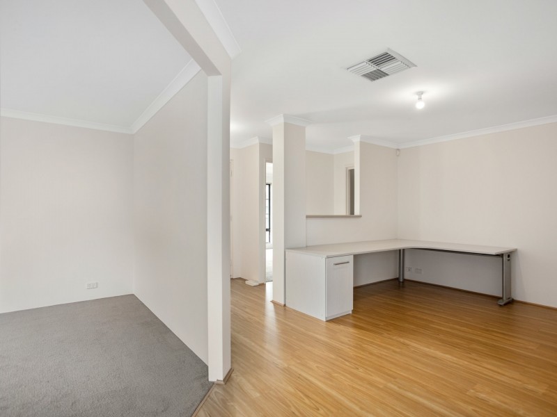 20 Elliot Place, Thornlie WA 6108