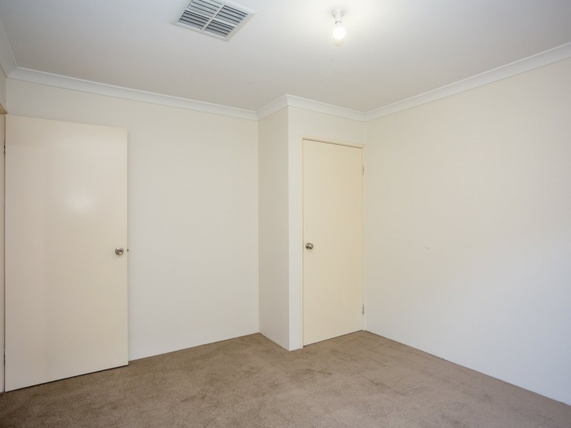 20 Elliot Place, Thornlie WA 6108