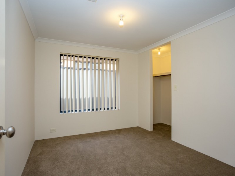20 Elliot Place, Thornlie WA 6108