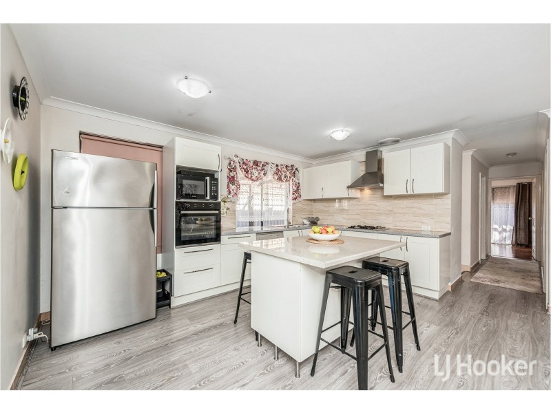 15 Patrick Way, Huntingdale WA 6110