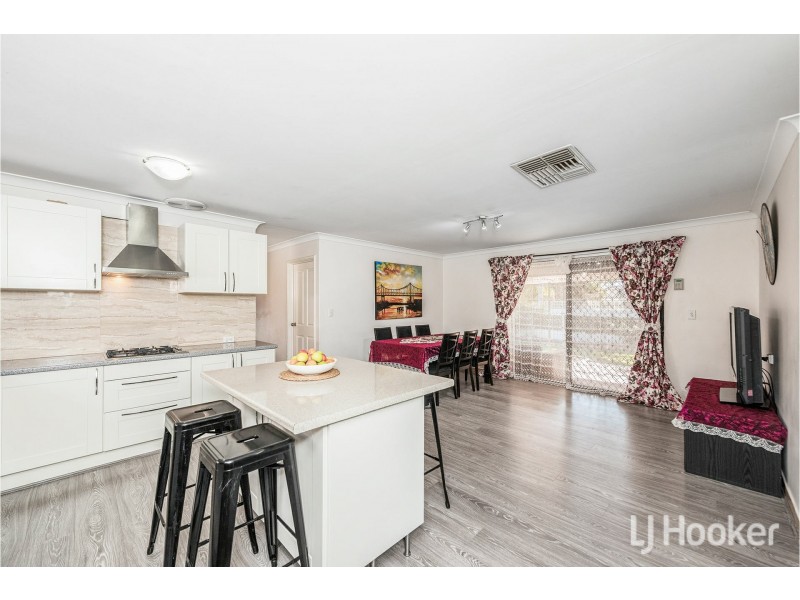 15 Patrick Way, Huntingdale WA 6110