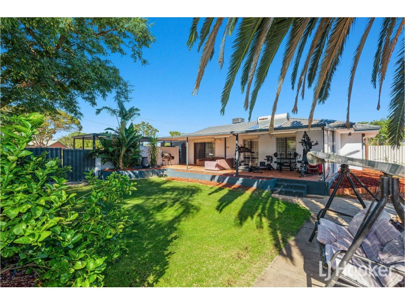 15 Patrick Way, Huntingdale WA 6110