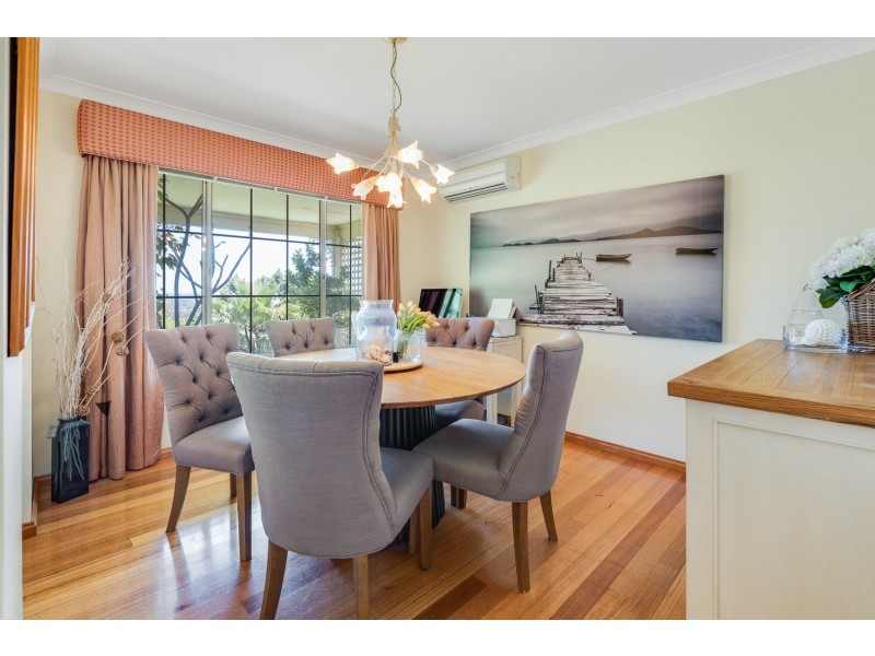 13 Rushton Terrace, Mount Nasura WA 6112