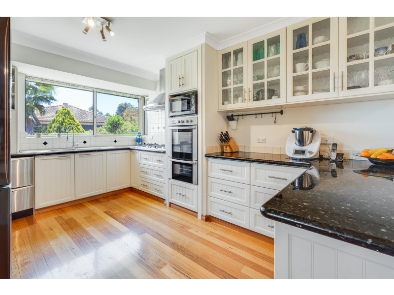 13 Rushton Terrace, Mount Nasura WA 6112
