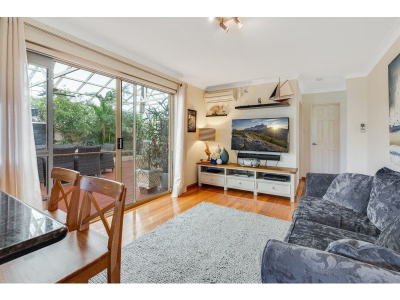 13 Rushton Terrace, Mount Nasura WA 6112