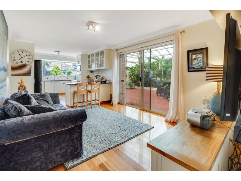 13 Rushton Terrace, Mount Nasura WA 6112