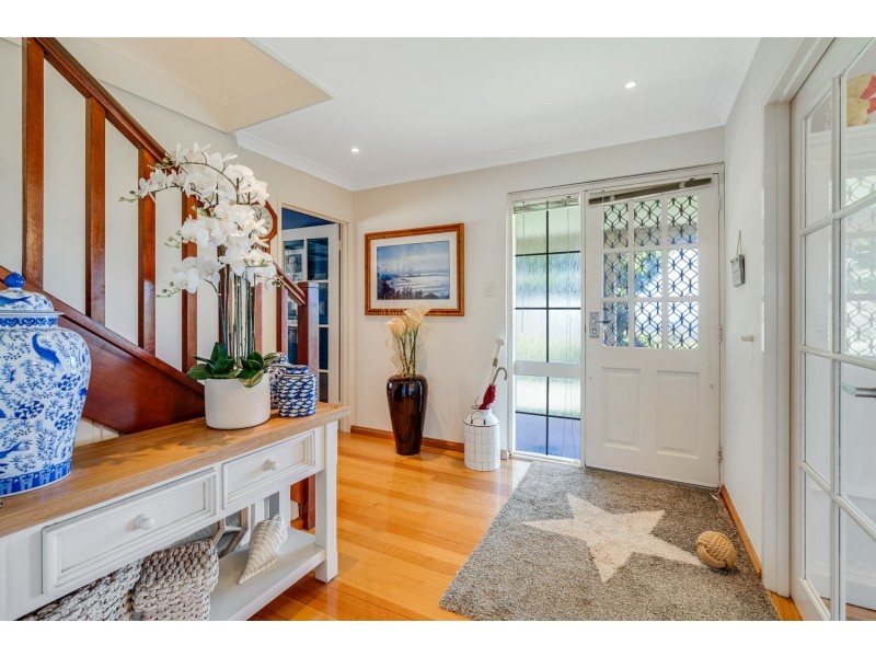 13 Rushton Terrace, Mount Nasura WA 6112