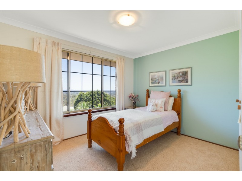 13 Rushton Terrace, Mount Nasura WA 6112