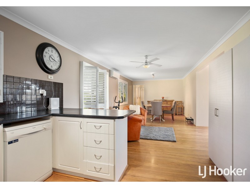 4 Emerald Place, Mount Richon WA 6112