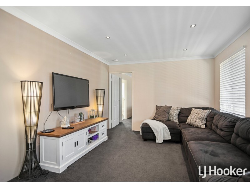 4 Emerald Place, Mount Richon WA 6112