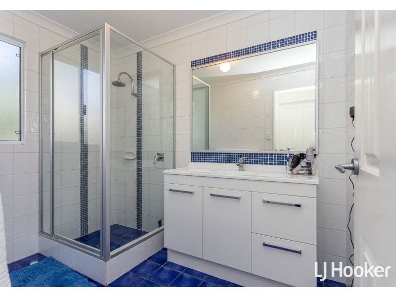 4 Emerald Place, Mount Richon WA 6112