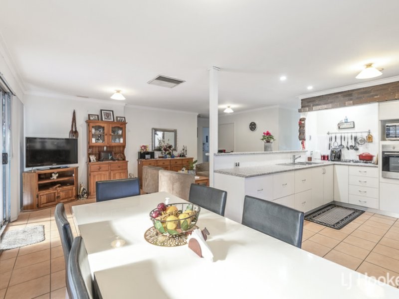 29 Shearwater Way, Gosnells WA 6110