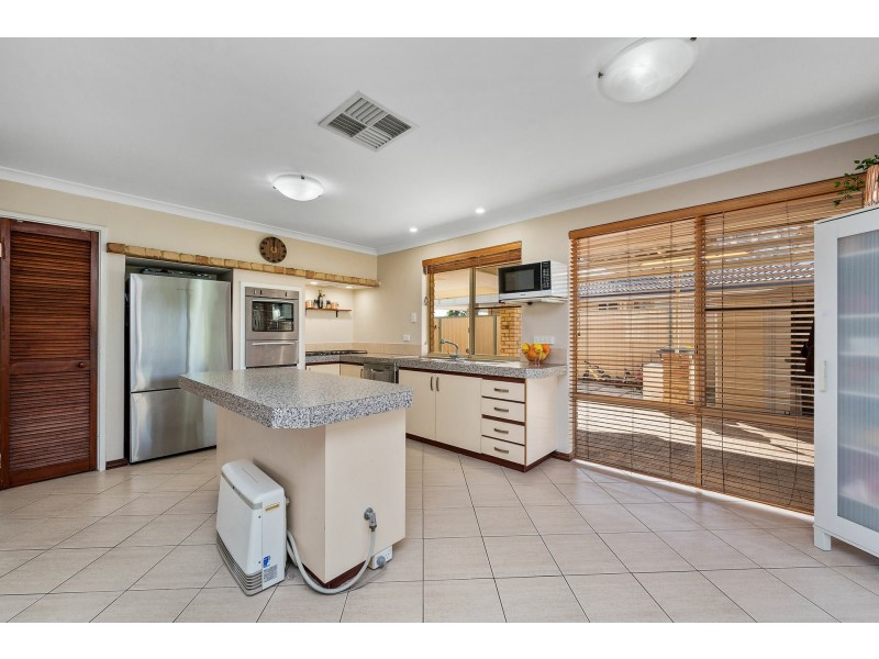 6 Culham Court, Thornlie WA 6108