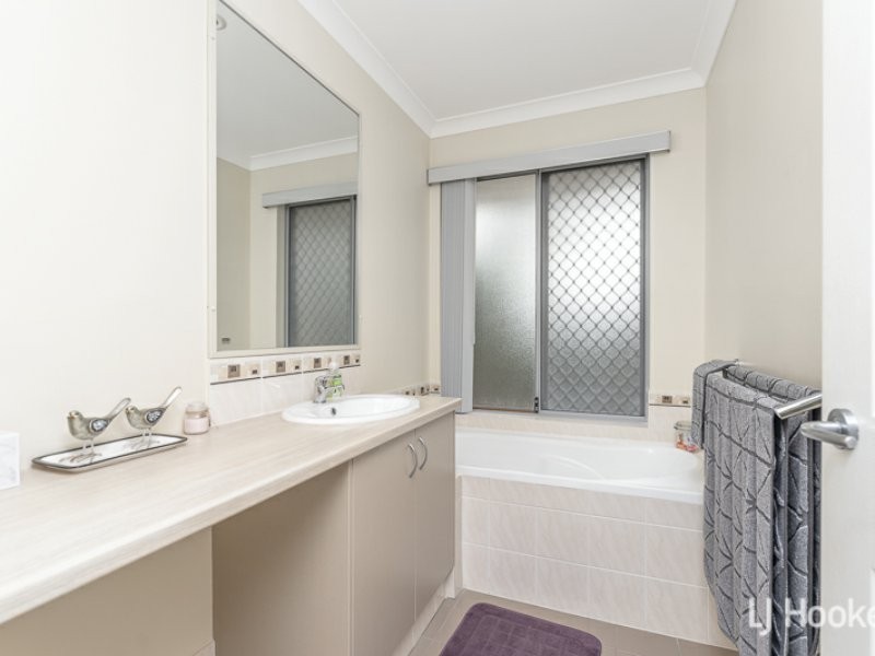 2 Palm Drive, Warnbro WA 6169