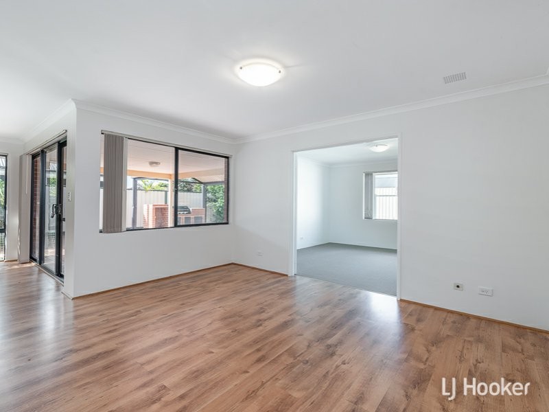 10 Pearce Court, Huntingdale WA 6110