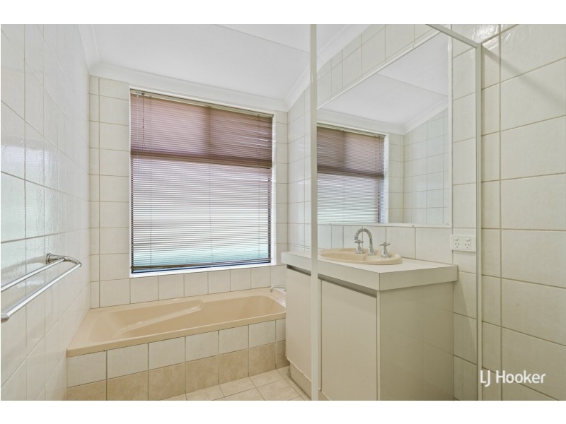 50 Bindoon Loop, Huntingdale WA 6110