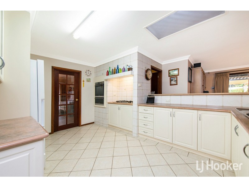 69 Grenadier Drive, Thornlie WA 6108