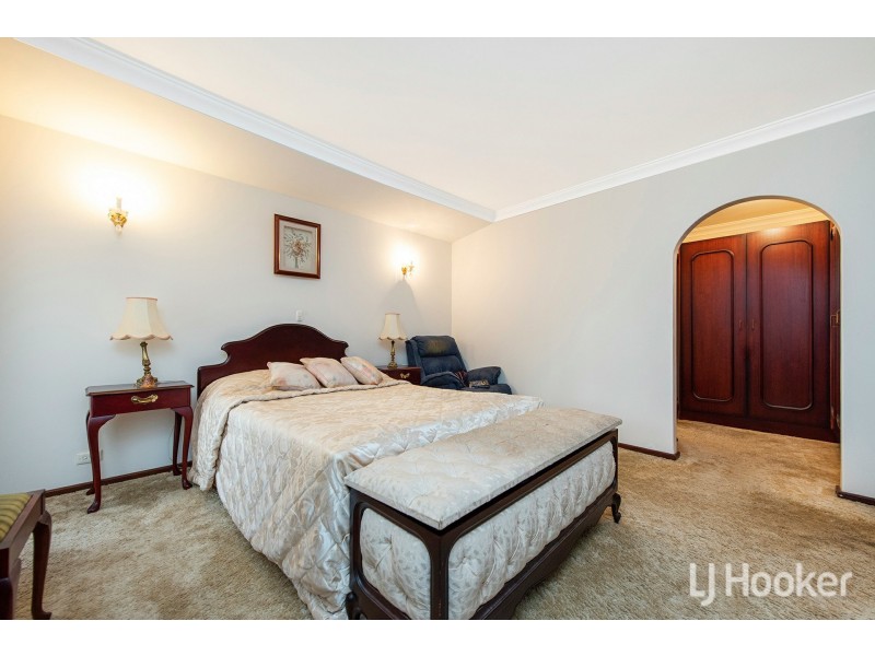 69 Grenadier Drive, Thornlie WA 6108