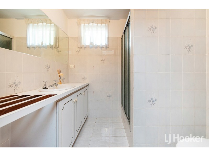 69 Grenadier Drive, Thornlie WA 6108