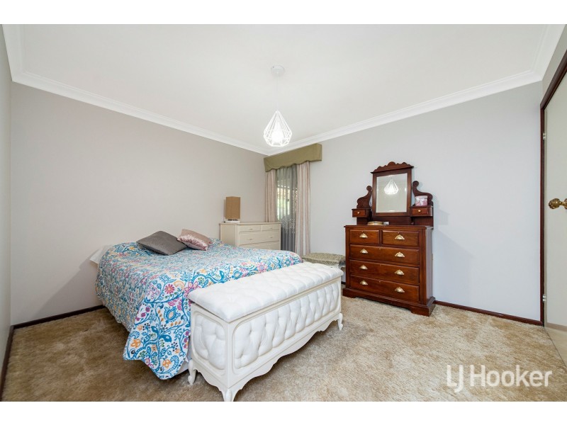 69 Grenadier Drive, Thornlie WA 6108