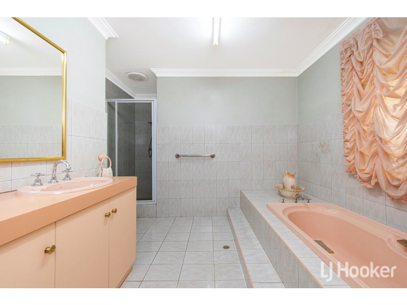 69 Grenadier Drive, Thornlie WA 6108