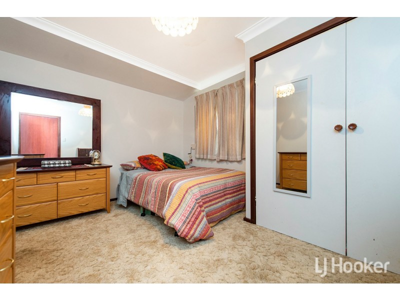 69 Grenadier Drive, Thornlie WA 6108