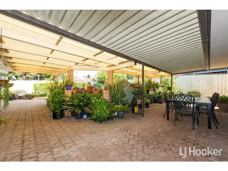 69 Grenadier Drive, Thornlie WA 6108