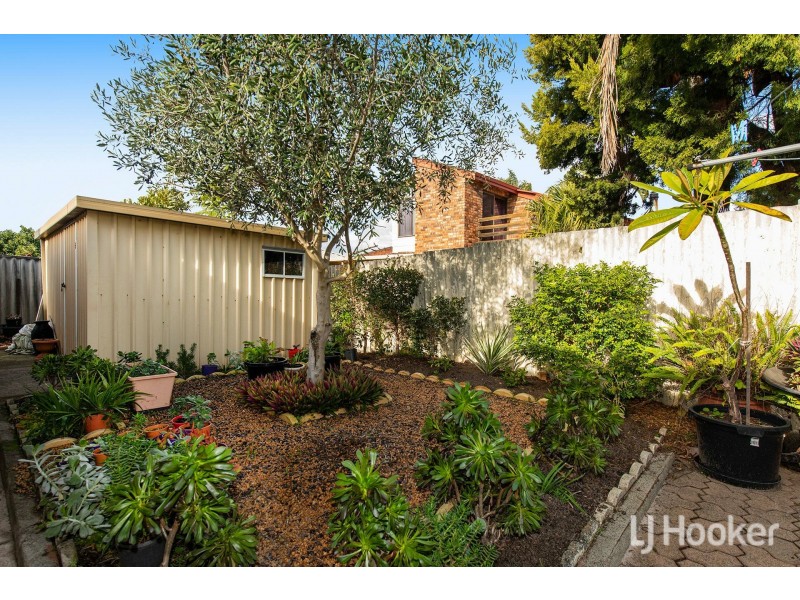 69 Grenadier Drive, Thornlie WA 6108