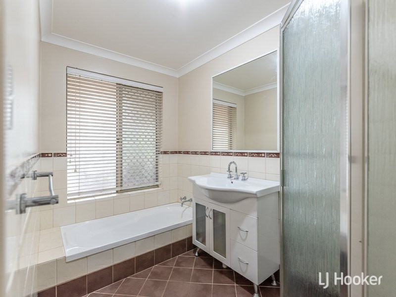 35 Lockhart Place, Gosnells WA 6110