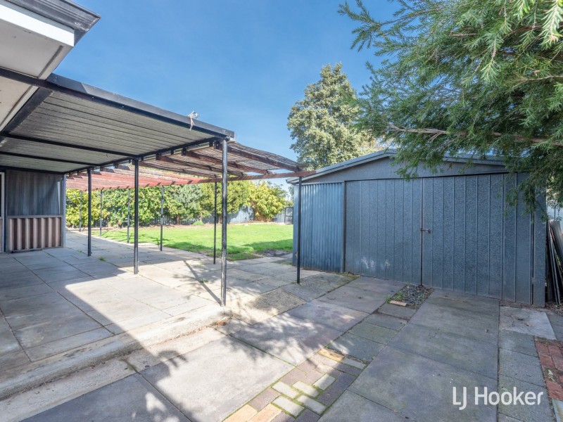54 Galaxy Street, Beckenham WA 6107
