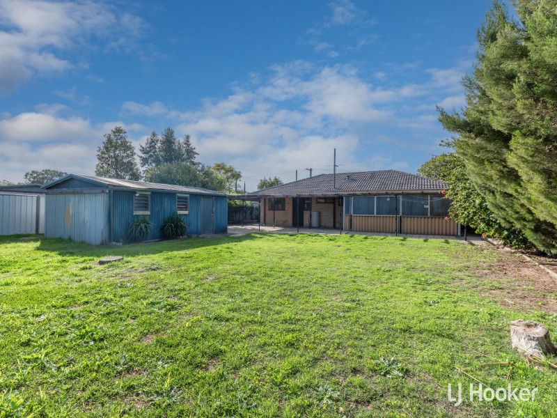 54 Galaxy Street, Beckenham WA 6107