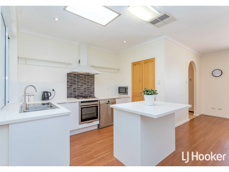 18 Coronet Court, Thornlie WA 6108