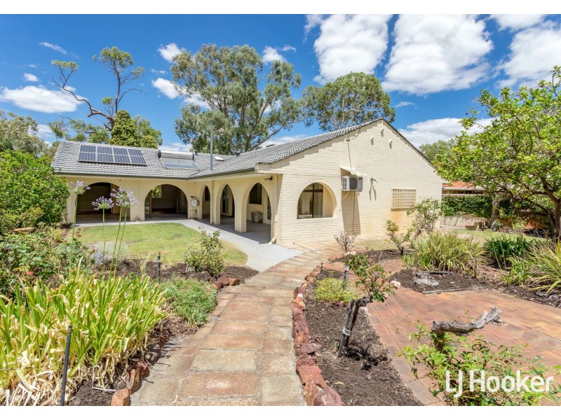 18 Coronet Court, Thornlie WA 6108