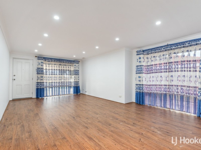 9 Errina Road, Alexander Heights WA 6064