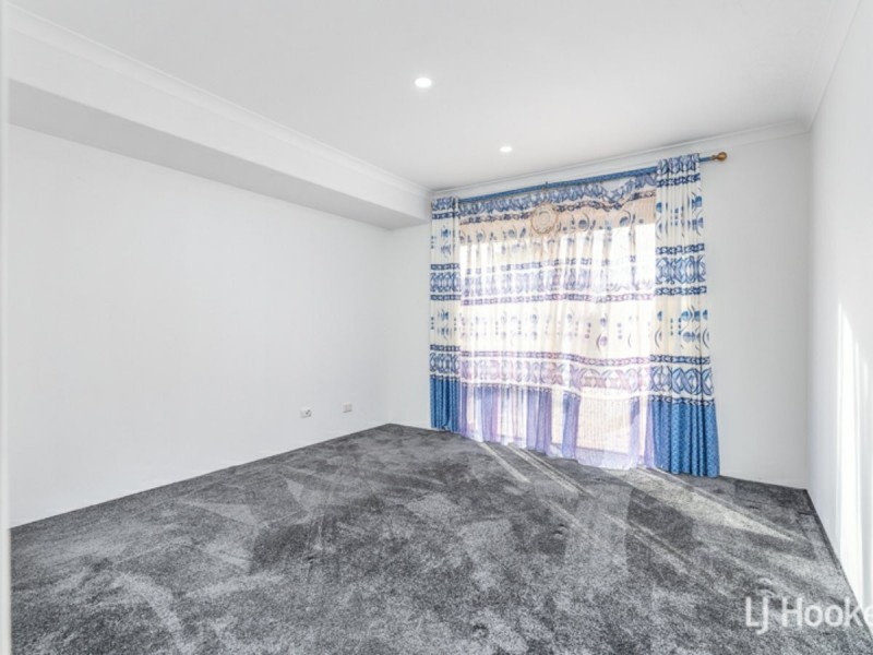 9 Errina Road, Alexander Heights WA 6064